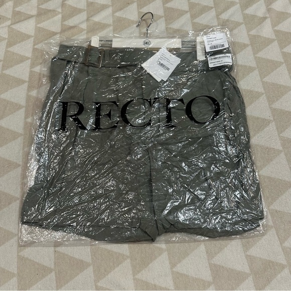 RECTO
Khaki Wrinkle Detail Belted Shorts - Picture 5 of 6